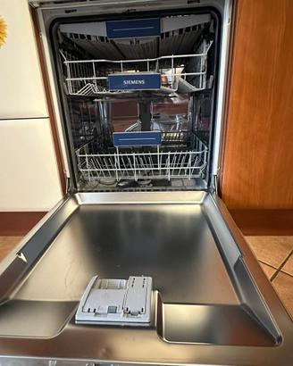 Lavastoviglie Siemens iQ300 inox 13 coperti