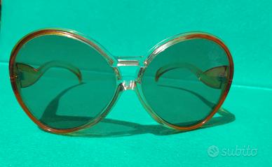 Occhiali Lady anni '60.