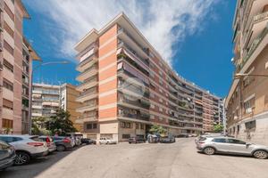 2 LOCALI A ROMA