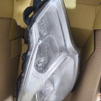 Faro anteriore destro c3