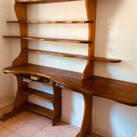 Libreria artigianale in legno di abete