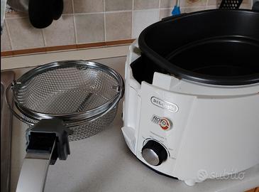 Friggitrice ad Olio De Longhi usata 1/2 volte