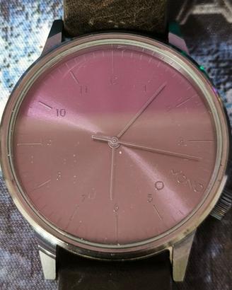 Komono Winston Regal: Eleganza Minimalista