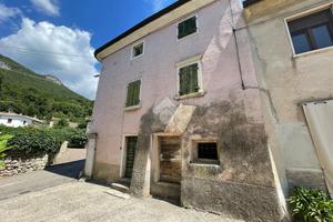 RUSTICO A CAPRINO VERONESE