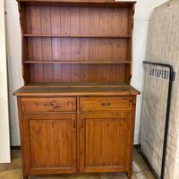 Credenza in legno massiccio