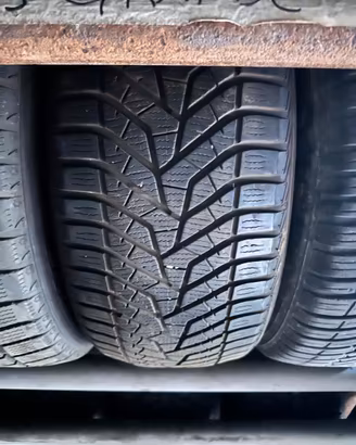 4 gomme invernali come nuove (750 Km percorsi)