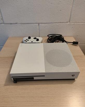 Xbox One S bianca con 2 controller