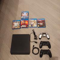 PlayStation PS4 slim 1TB completa di giochi