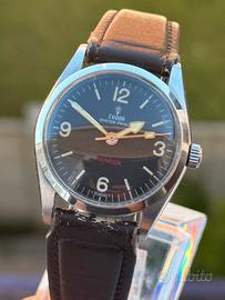 Tudor 9050 Ranger Red Swiss Made Orologio