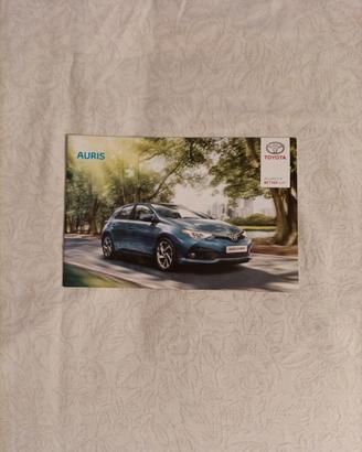 Catalogo Toyota Auris e Touring Sports 2016 Hyb