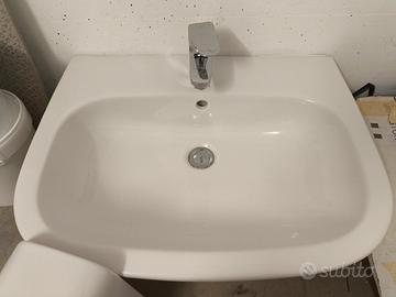 Lavandino DURAVIT con miscelatore AQA