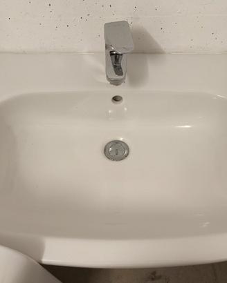 Lavandino DURAVIT con miscelatore AQA