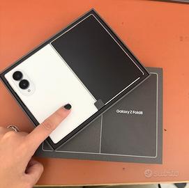 Samsung Galaxy Z Fold8 12-256gb NUOVO