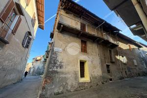CASA SEMINDIPENDENTE A CUORGNÈ