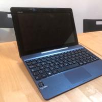 Netbook Asus con tastiera