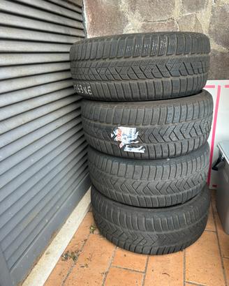 GOMME INVERNALI PIRELLI SOTTOZERO 3