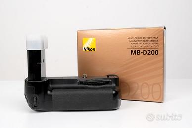NIKON MB-D200 Multi-Power Battery Pack ORIGINALE