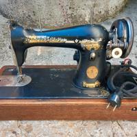 Macchina da cucire portatile Singer del 1929