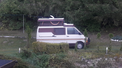 Camper Renault Vintage ( Bertone) iscritto ASI