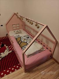 lettino letto per bambina