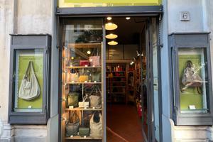 Cessione attivita' in prati angolo via cola di rie