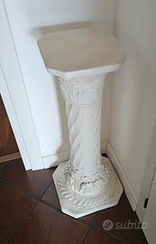 Colonna da arredo in gesso