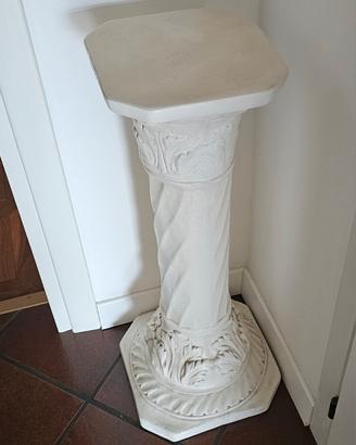 Colonna da arredo in gesso