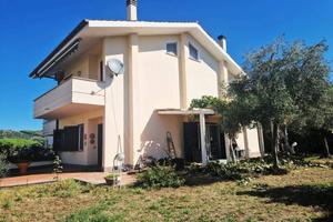 Villa di 232 m² con 5 locali a Grottaferrata