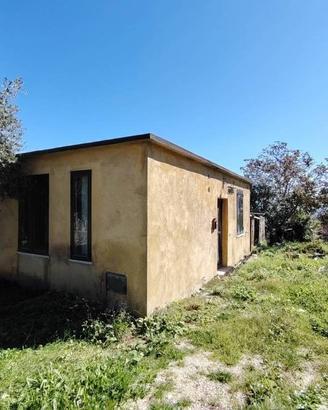 Casa indipendente di 53 m² con 3 locali a Castel R