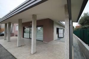 Locale commerciale in zona Ospedale San Daniele
