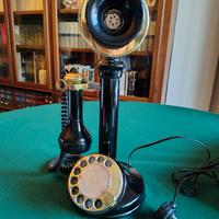 Telefono vintage a candelabro nero e oro 
