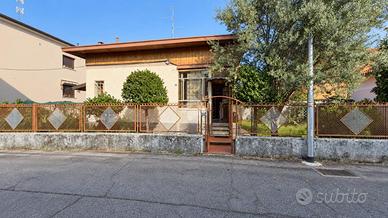 VILLA SINGOLA A DESIO