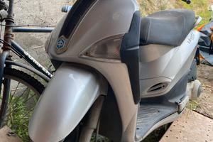 Liberty 125 4 t del 2009