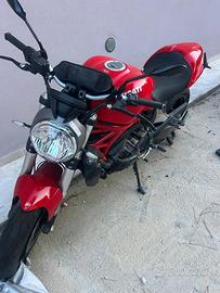 Ducati monster 821