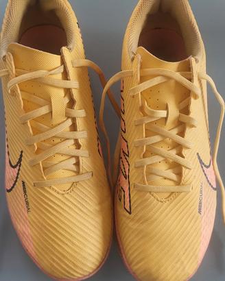 Scarpe calcetto nike  n.39