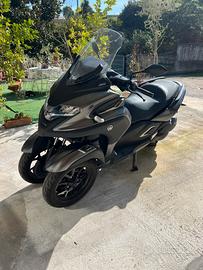 Yamaha tricity 300 patente B