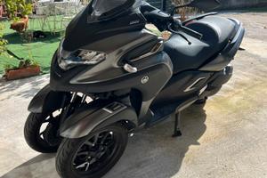 Yamaha tricity 300 patente B