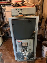 Caldaia a legna 32kw Unical usata