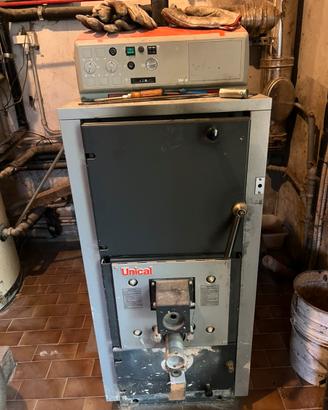 Caldaia a legna 32kw Unical usata