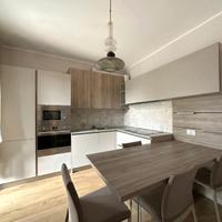 Cucina moderna angola con penisola