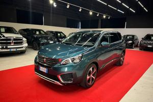 PEUGEOT 5008 GT LINE