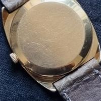 OMEGA cassa in oro anni '80