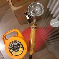 Vecchia lampada da officina anni 70