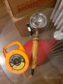 Vecchia lampada da officina anni 70