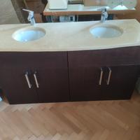 Raffinato mobile bagno in stile moderno