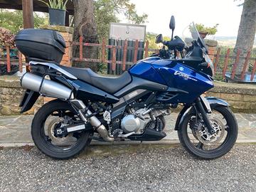 Moto Suzuki vstrom 1000