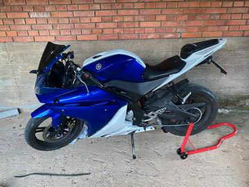 Yamaha yzf r125