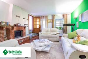 CASA SEMINDIPENDENTE A PAVAROLO