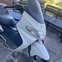 Suzuki Burgman 400 - 2004