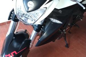 Benelli BN600r